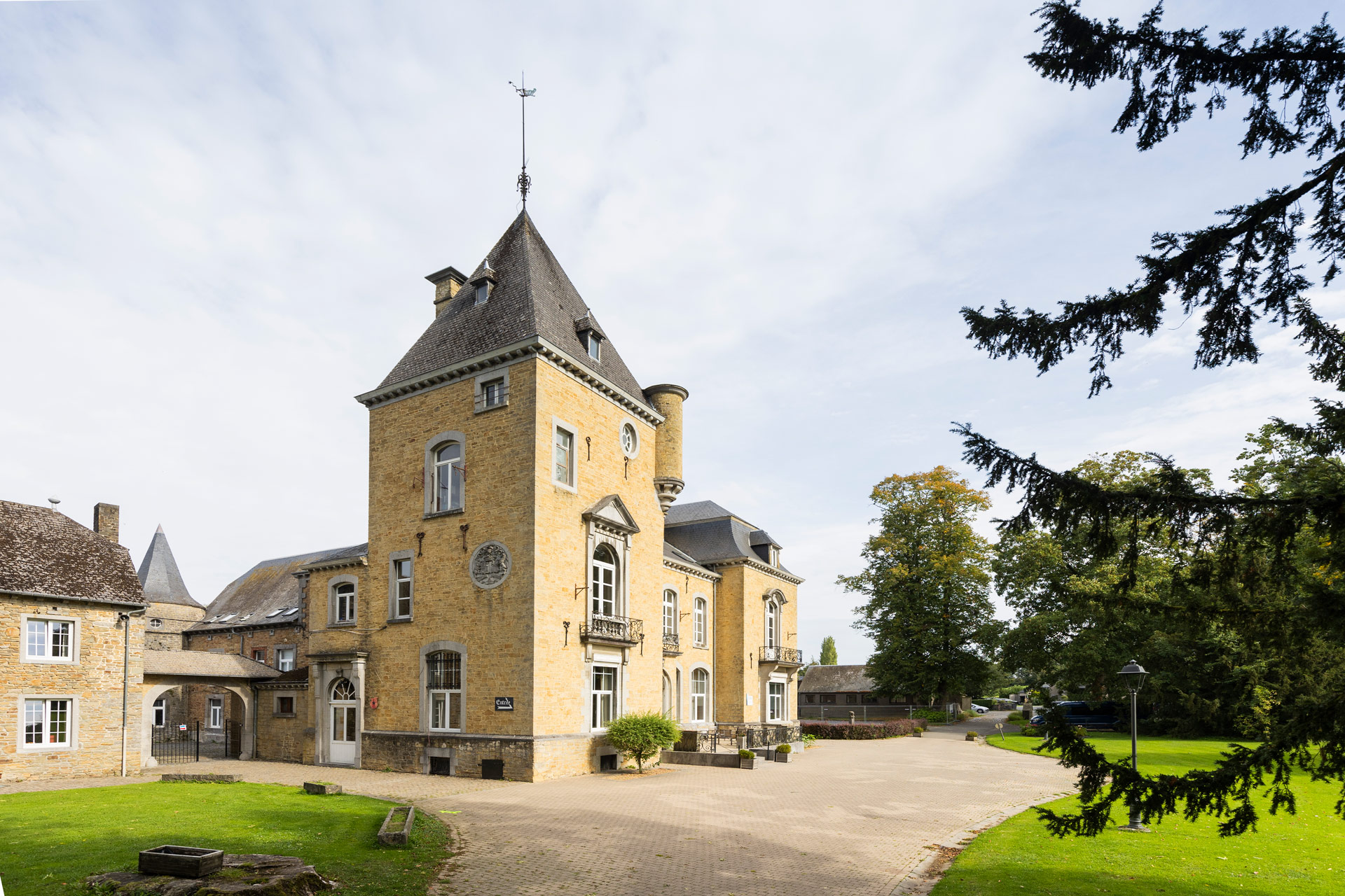 ASBL Foyers pour Jeunes et Adultes (Institut de Schaltin) ./.
Photo : Geoffroy LIBERT / Institut de Schaltin  -  Mention de l'auteur obligatoire  -  TOUS DROITS RÉSERVÉS
Tel : +32/477.47.61.25  -  geoffroy.libert@outlook.com